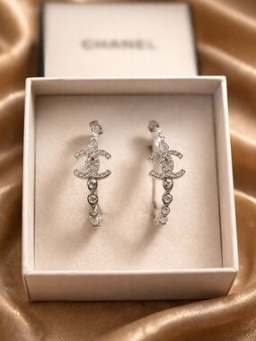 FREE w/ Bundle 🎁 Pick Your Gift | Add-On | CC Style Crystal Earrings Silver